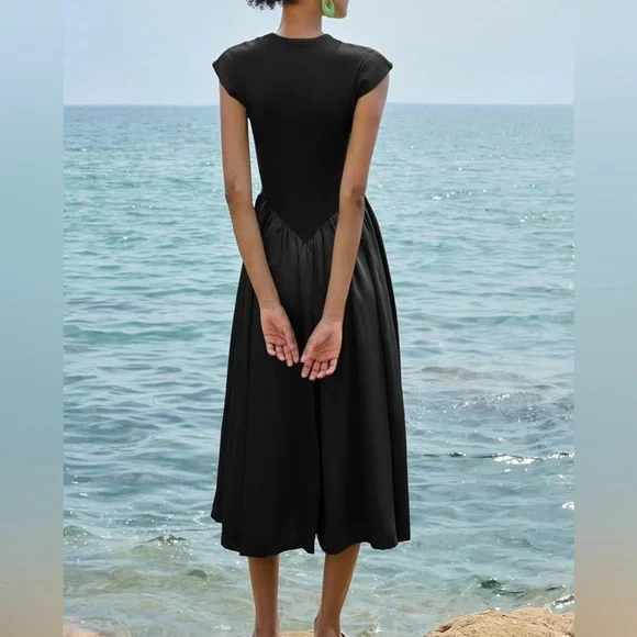 Amazon Black Midi Dress with Cap Sleeves - Picture 2 of 6